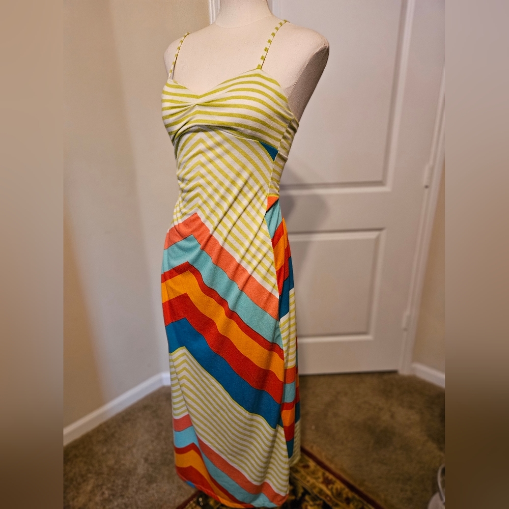 Made for me to look Amazing Summer Dress Bathing Suit Cover Small